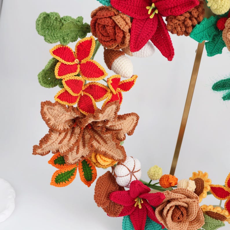 Couronne de fleurs de Noël au crochet faite main - Décoration murale florale des fêtes rouge et orange, Couronne de poinsettia au crochet pour la décoration de Noël