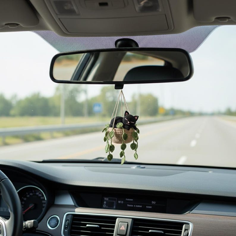 Crochet fait main chat noir dormant dans pothos suspendu, chat noir rétroviseur suspendu voiture, chat et pot de fleurs d'art mural