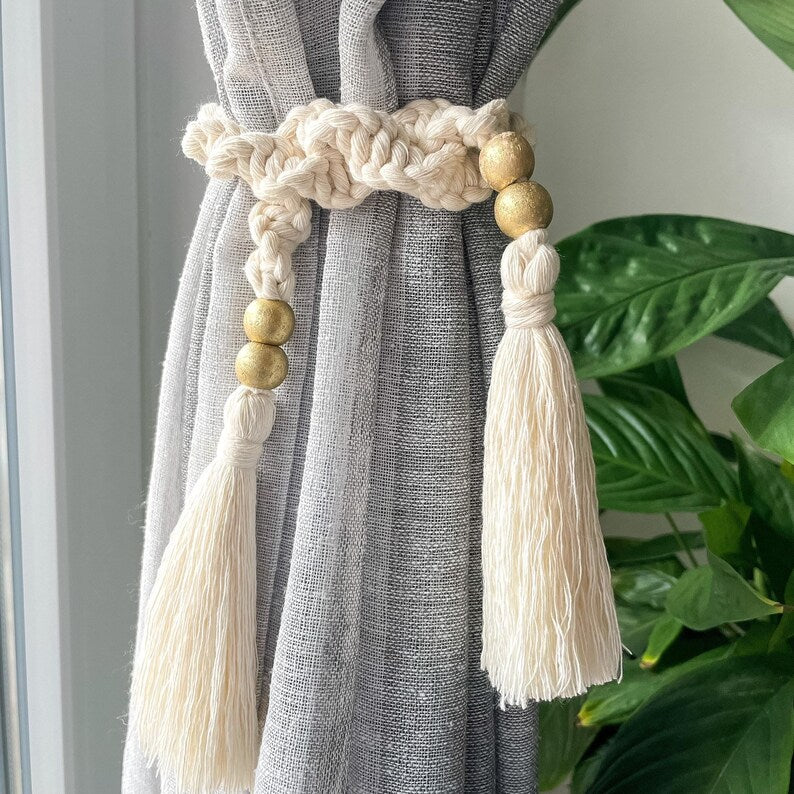 Embrasse de rideau en macramé avec frange et perles dorées
