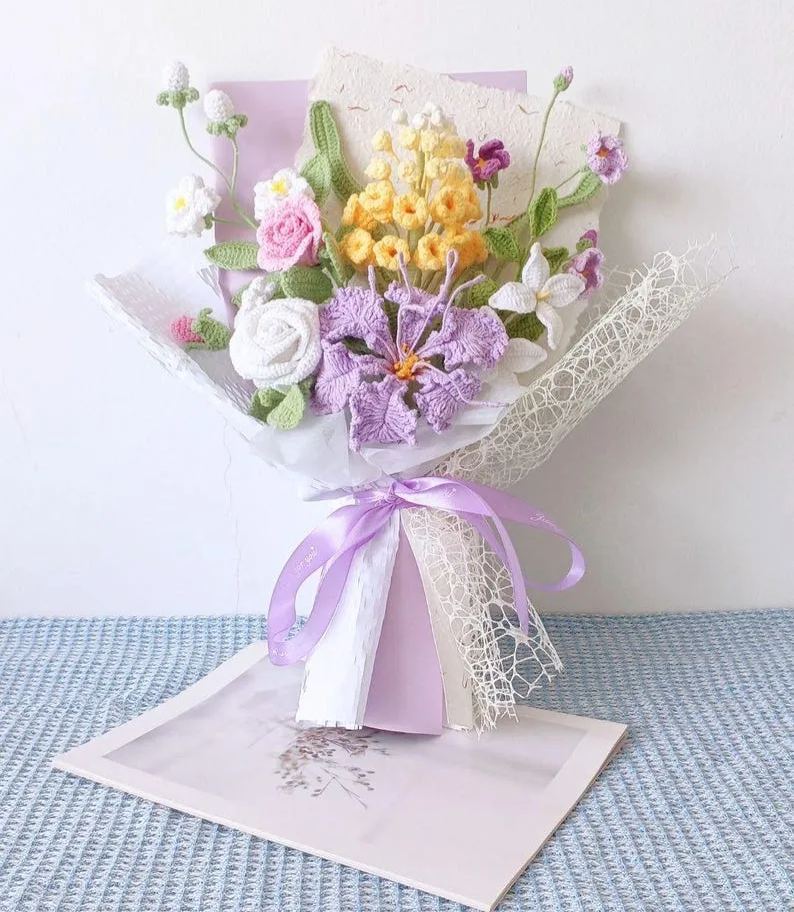 Bouquet de fleurs au crochet, tulipes colorées mariage romantique Noël