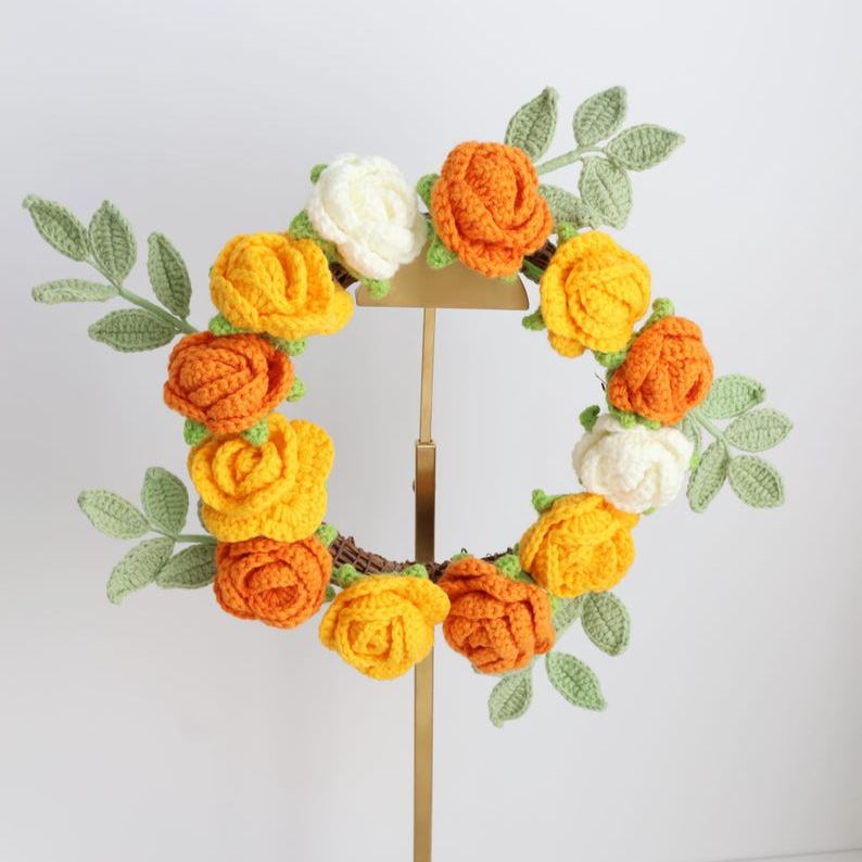 Couronne de fleurs au crochet pour décoration de porte et mur printanière