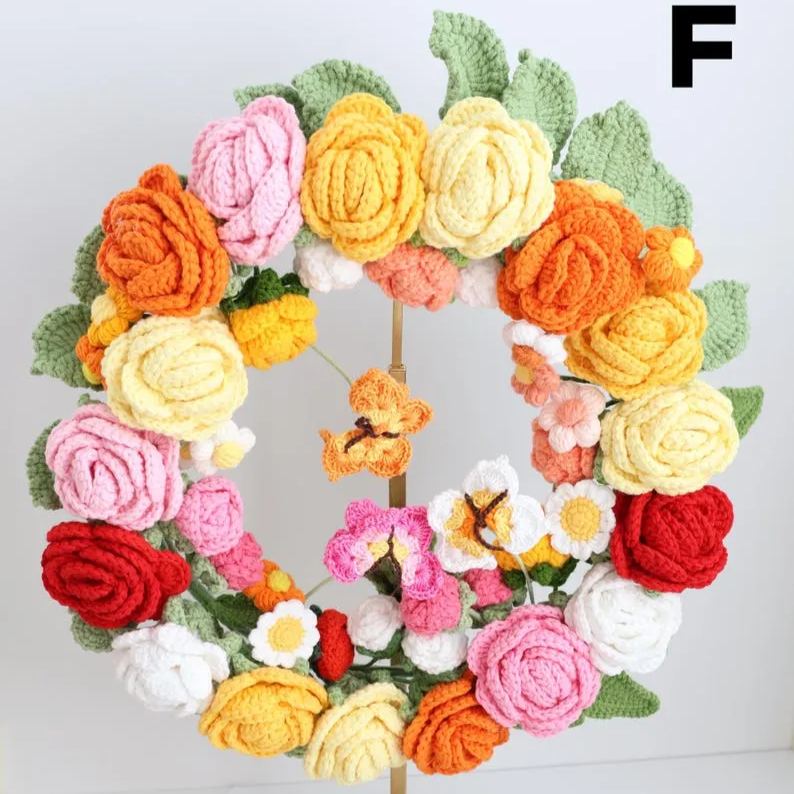 Couronne florale au crochet pour porte et décoration maison printanière