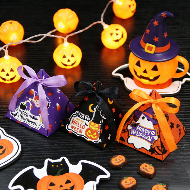 🎃 Halloween Triangle Candy Treat Boxes Cute Witch Ghost Pumpkin Party Favor Holders