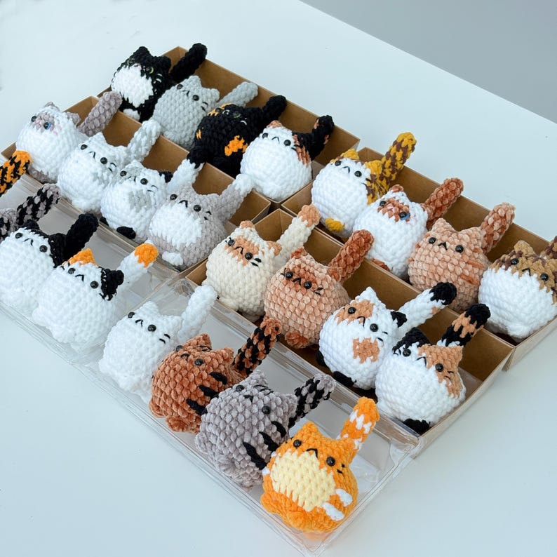 Crochet Cat Stuffed Animal, Cute Gift for Cat Lovers（4pcs）