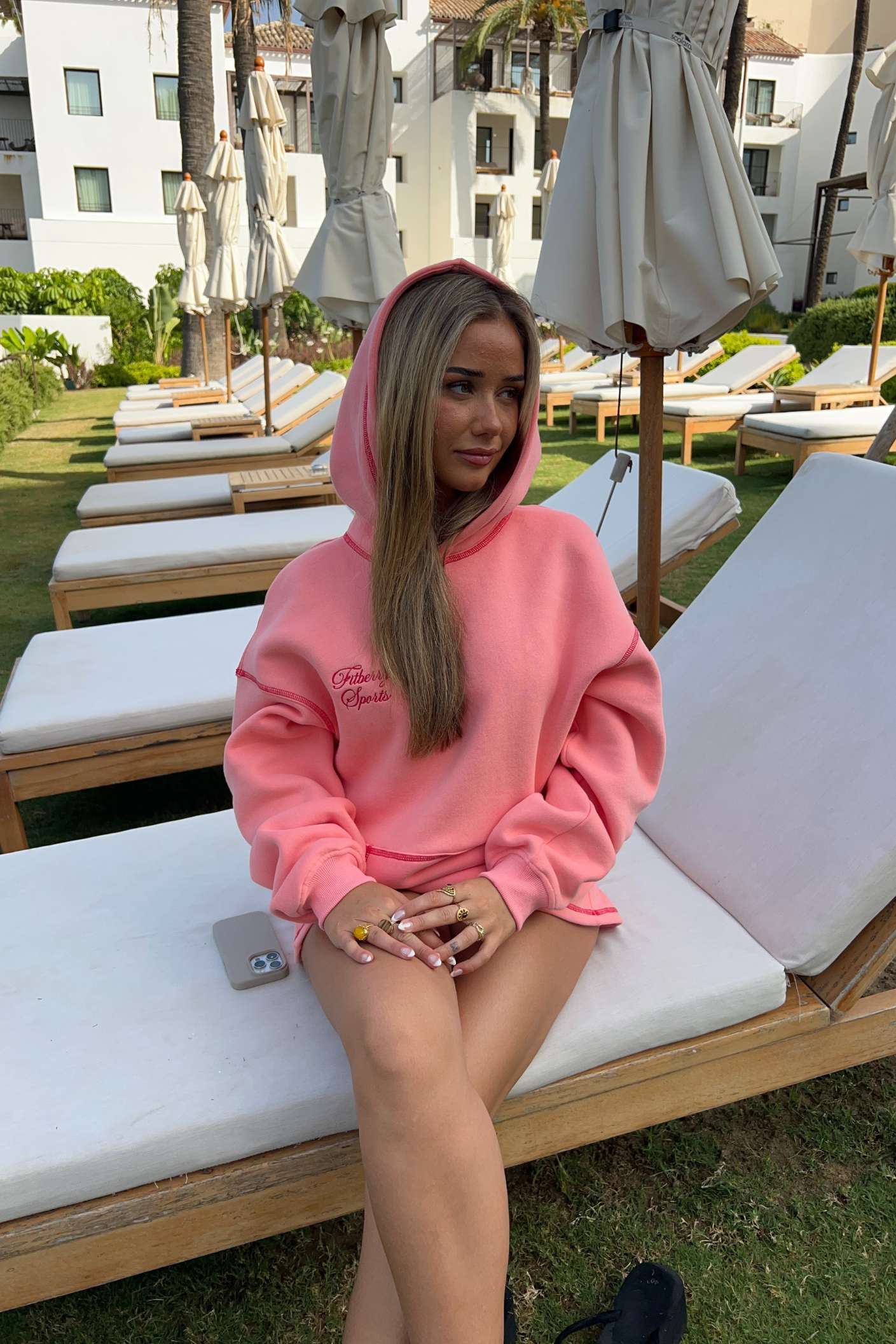 CONTOUR OVERSIZED SETS