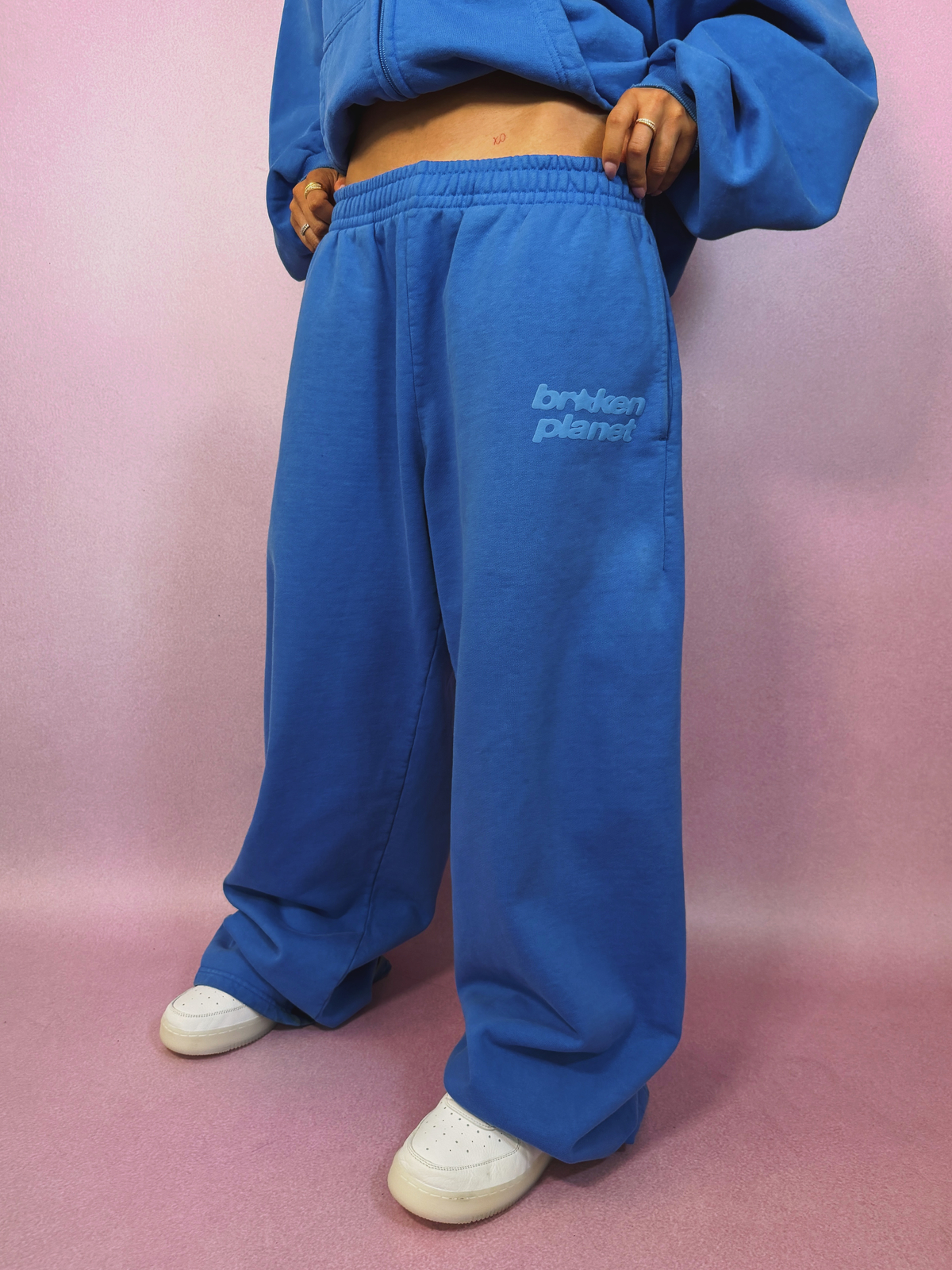Star Logo Straight Leg Sweatpants
