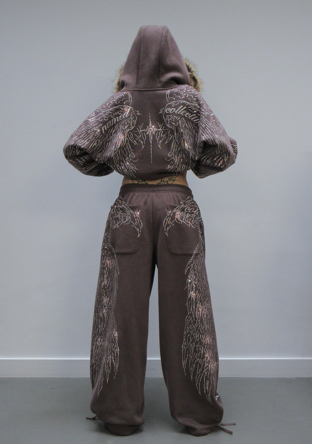 RHINESTONE OVERSIZED SWEATPANTS BROWN