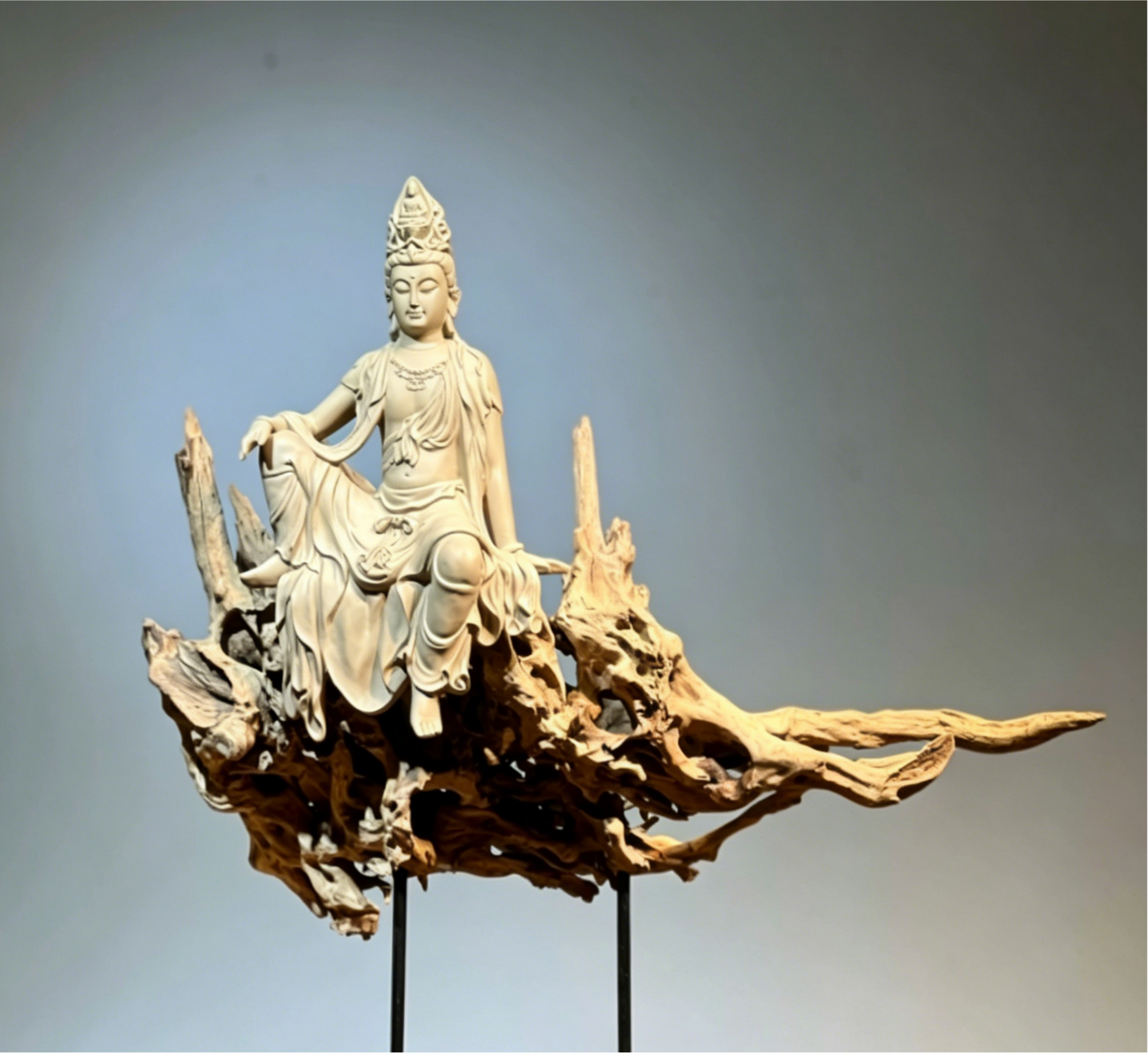 "Cloud Nest Zen Realm" Water-Moon Guanyin Ornament
