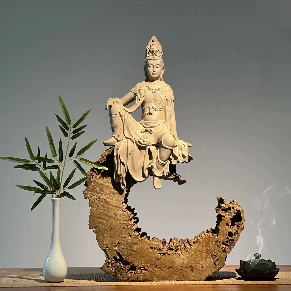 "Moonlit Zen Echo" — Water-Moon Guanyin Ornament
