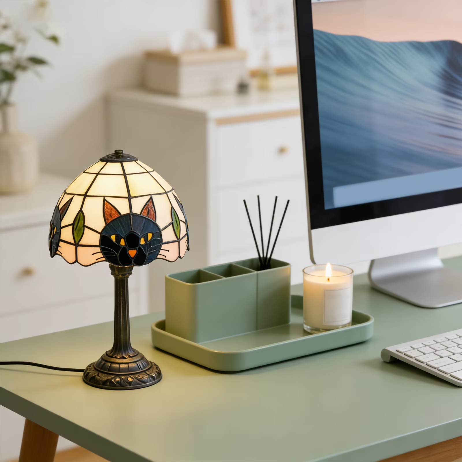 🐈‍⬛ Stained Glass Black Cat Halloween Table Lamp