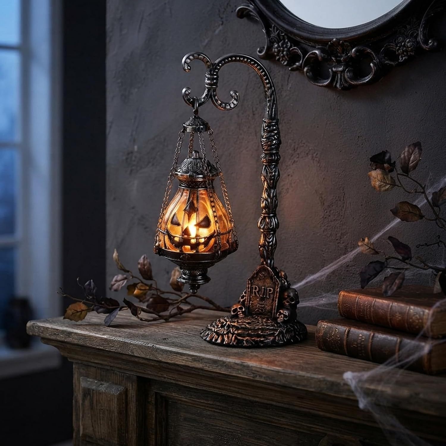 💀Gothic Pumpkin Lantern Stand