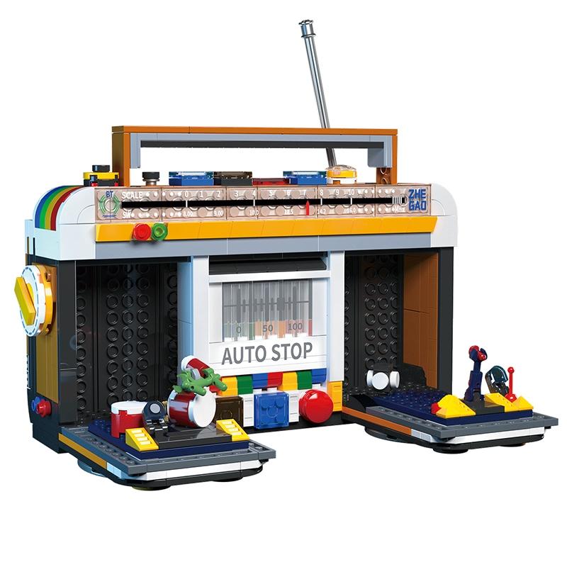 554 PCS Retro radio model, creative building block set, Building Sets, features opening mechanism, compatible with major brands, trendy decorative piece, DIY toy ornament, educational assembly kit, children's festive gift, Building Blocks Model 554 PCS Retro radio model, creative building block set, Building Sets, features opening mechanism, compatible with major brands, trendy decorative piece, DIY toy ornament, educational assembly kit, children's festive gift, Building Blocks Model