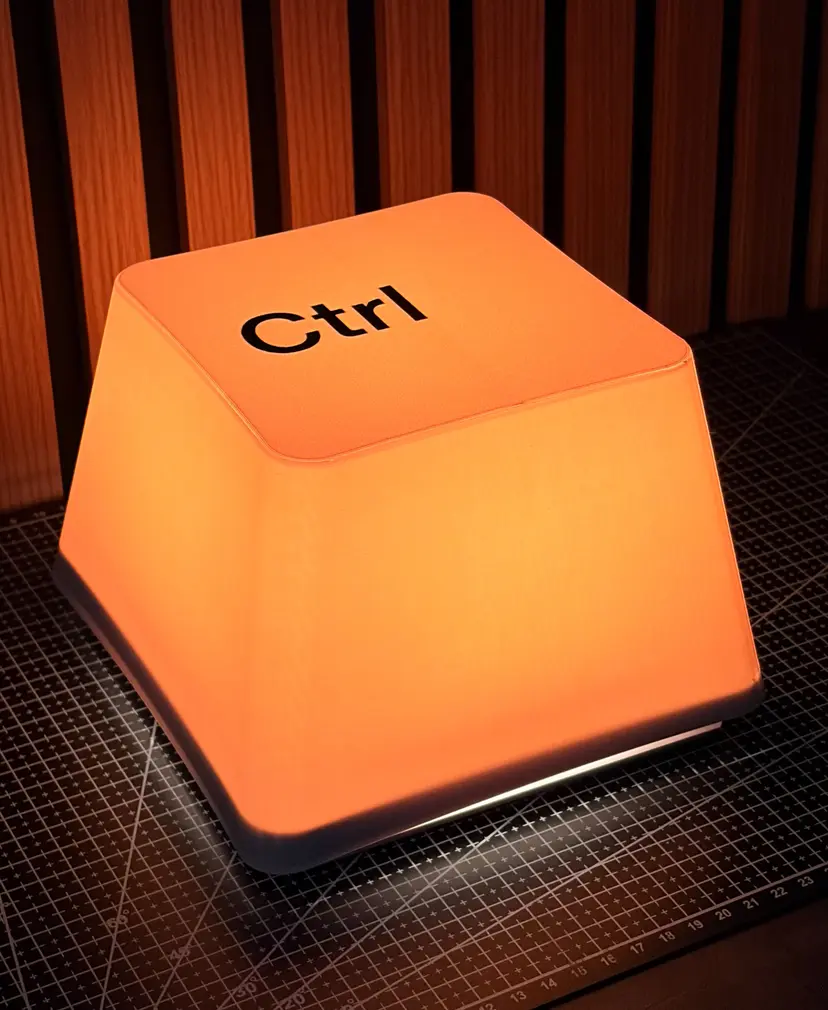 Close up of the Ctrl keycap lamp texture
