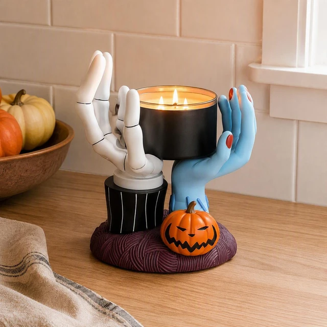 Gothic Couple Candle Holder – Dark Romance Halloween Decor