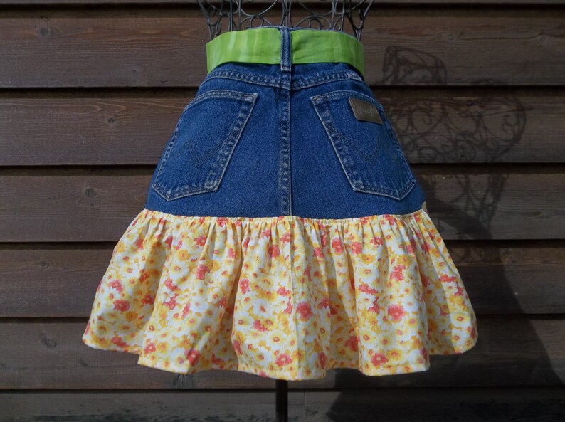 Upcycled Denim Apron | Floral Ruffle Edge, One of a Kind 🌸