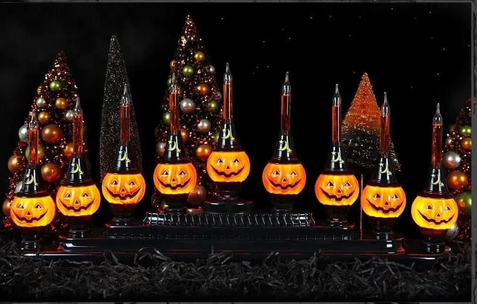 Picture of Shiny Brite Halloween 9 Bubble Light Candolier
