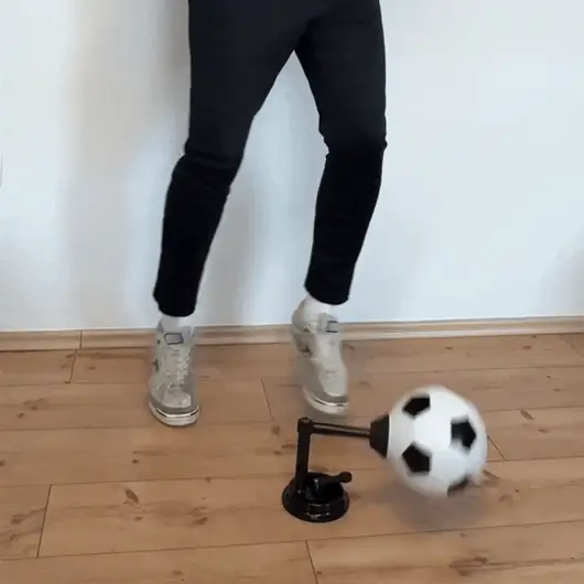 ⚽Touch-Training Football Rebounder
