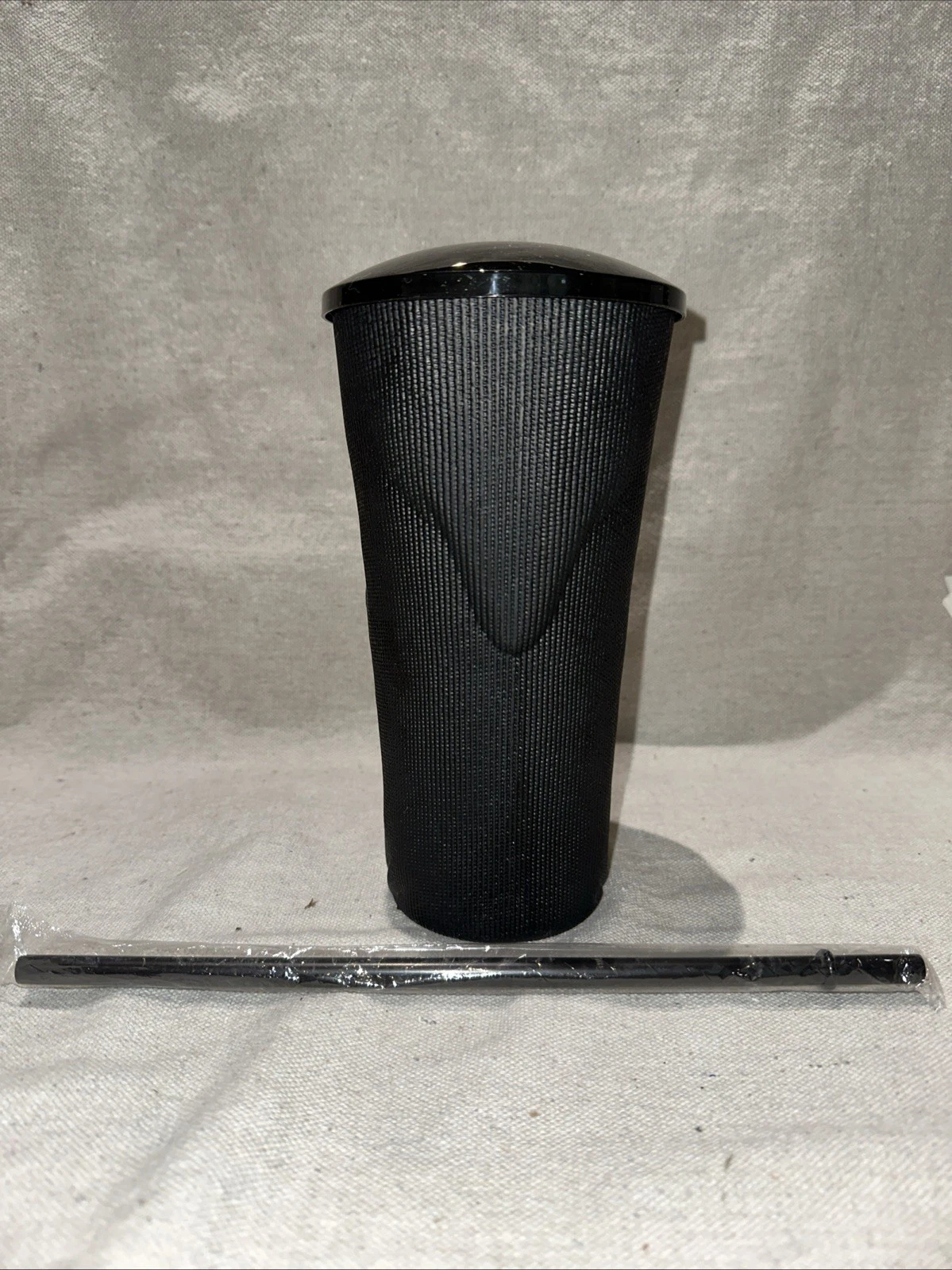 🔪 Ghostface Scream 3D Plastic Tumbler | Horror Movie Themed Cup with Straw