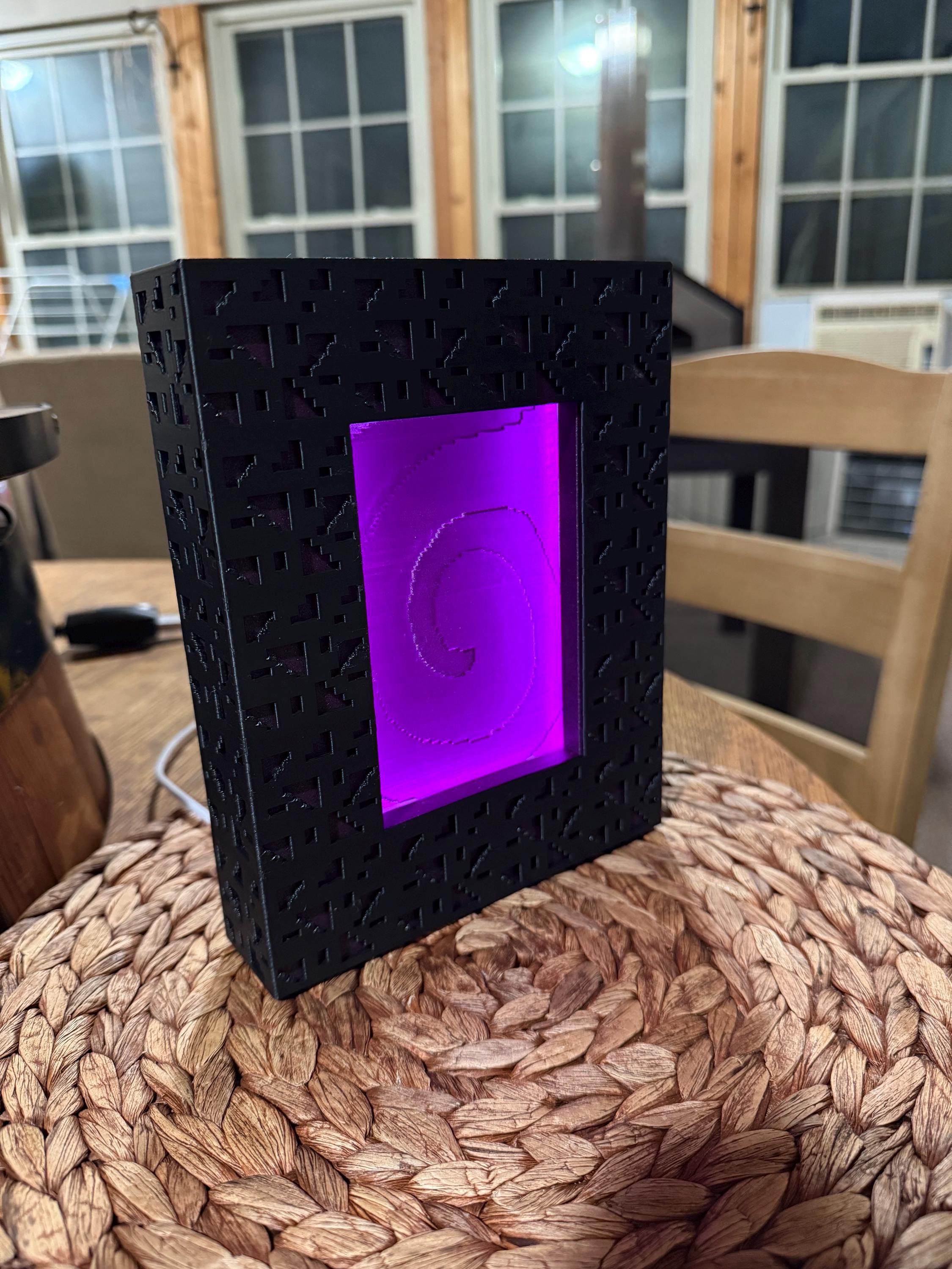 🌀 Pixel Nether Portal LED Night Light | Minecraft Inspired Desk Lamp