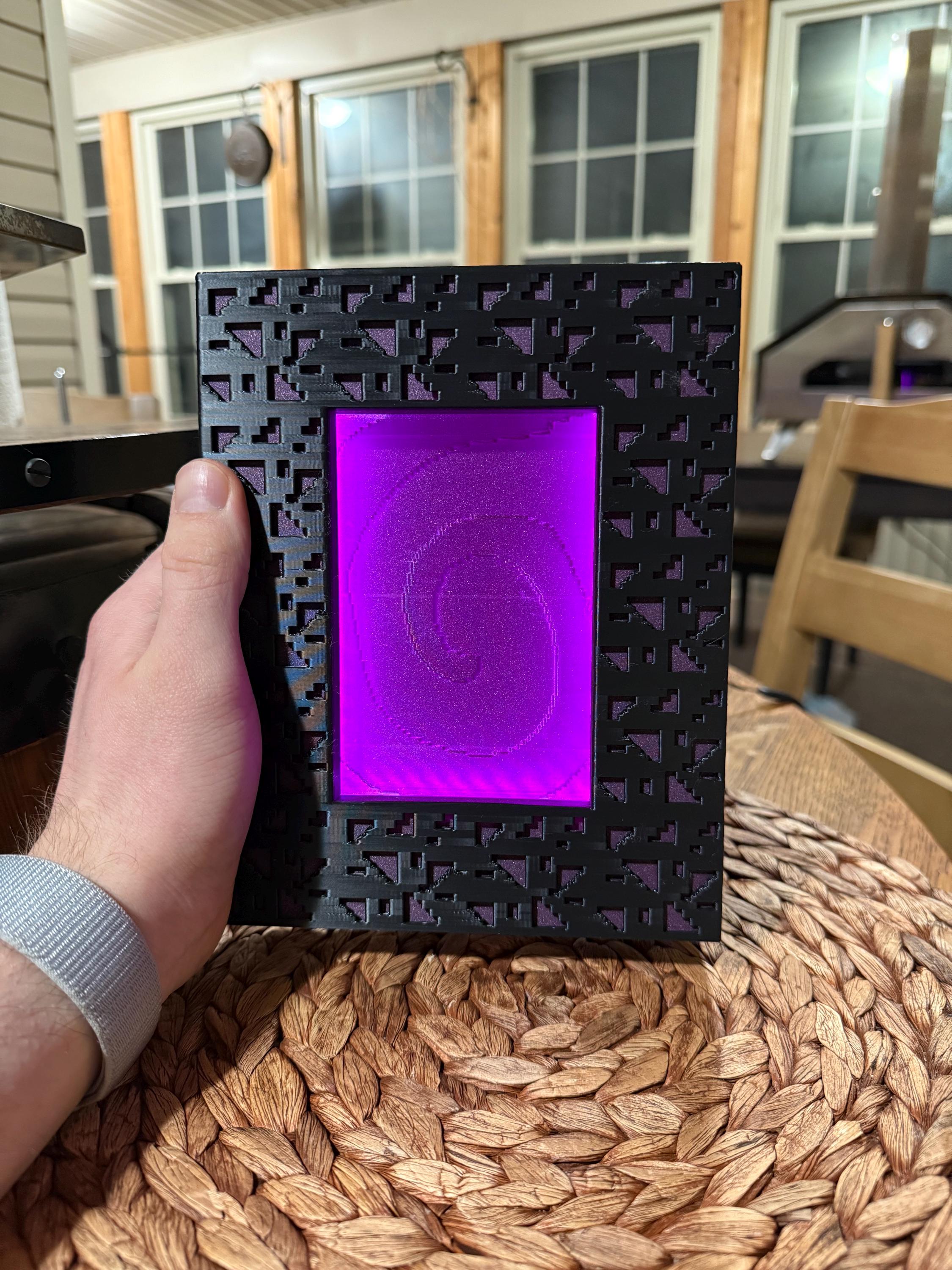 🌀 Pixel Nether Portal LED Night Light | Minecraft Inspired Desk Lamp