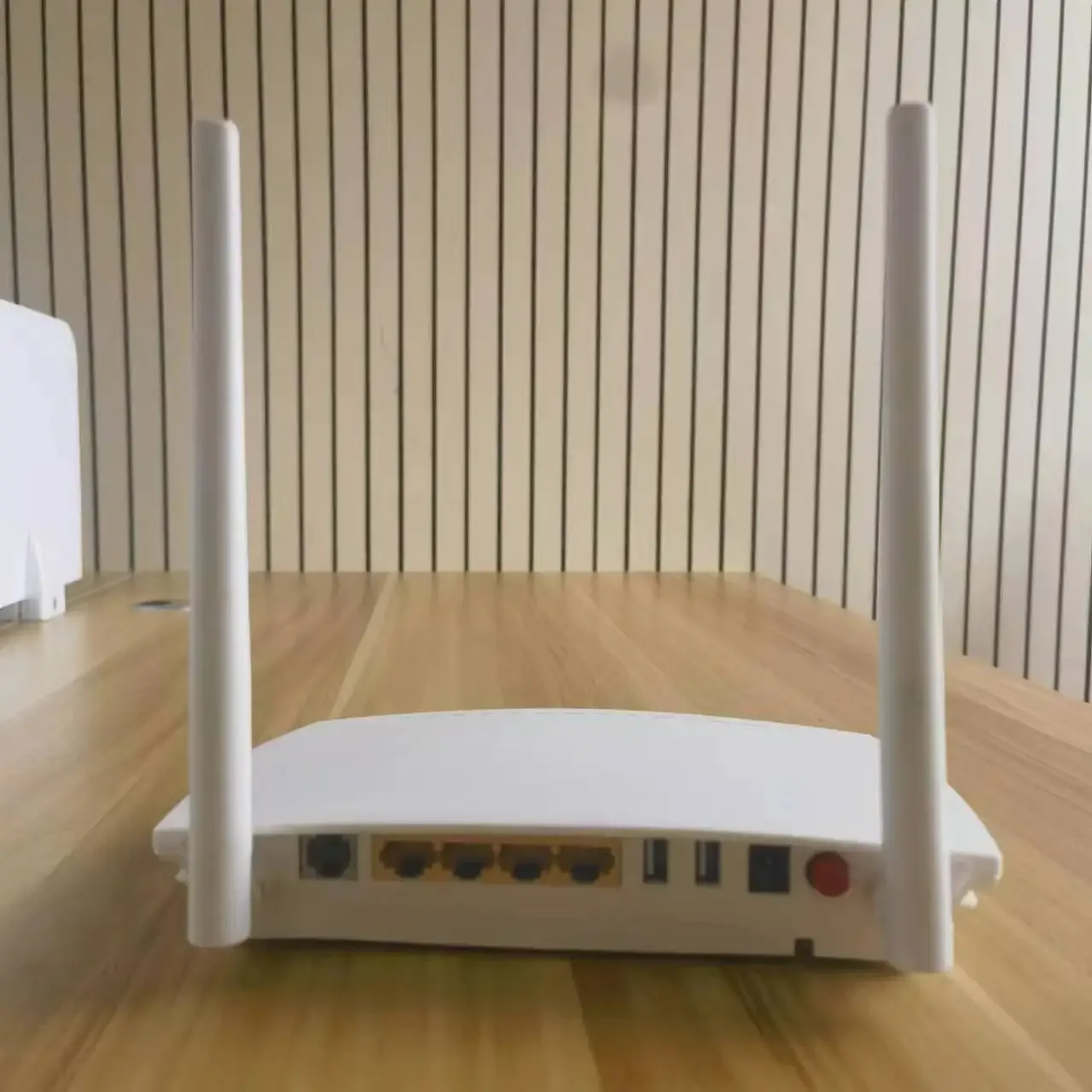 Made in China Smart F670L Zte Gpon Onu Ont Zxhn Ftth Wifi 2.4G 5G Dual Band Modem Catv F670L E680 GPON 5GModem-boxintelecom