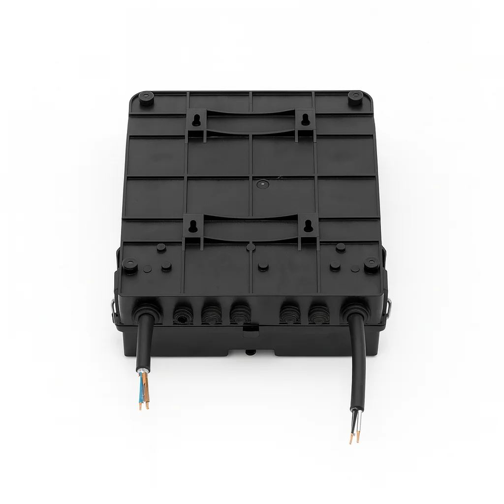 Fiber Optic Distribution Box 24 Cores SC Adapter 1:8 Splitter Outdoor Wall Pole Mountable-boxintelecom