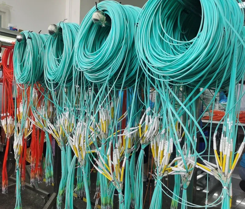 APT Factory  Price  Fiber Optic Jumper Fiber Optic 1.6mm 3.5m  Om3 Simplex Aqua Fiber Optic Patch Cord sc Apc to sc Apc-boxintelecom