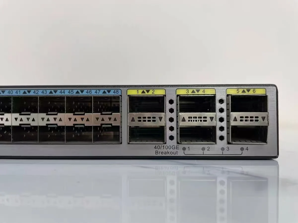 CloudEngine 6800 Series Switches 02354GCW-002 CE6863E-48S6CQ-B CE6863E-48S6CQ CE6863E48S6CQ-boxintelecom