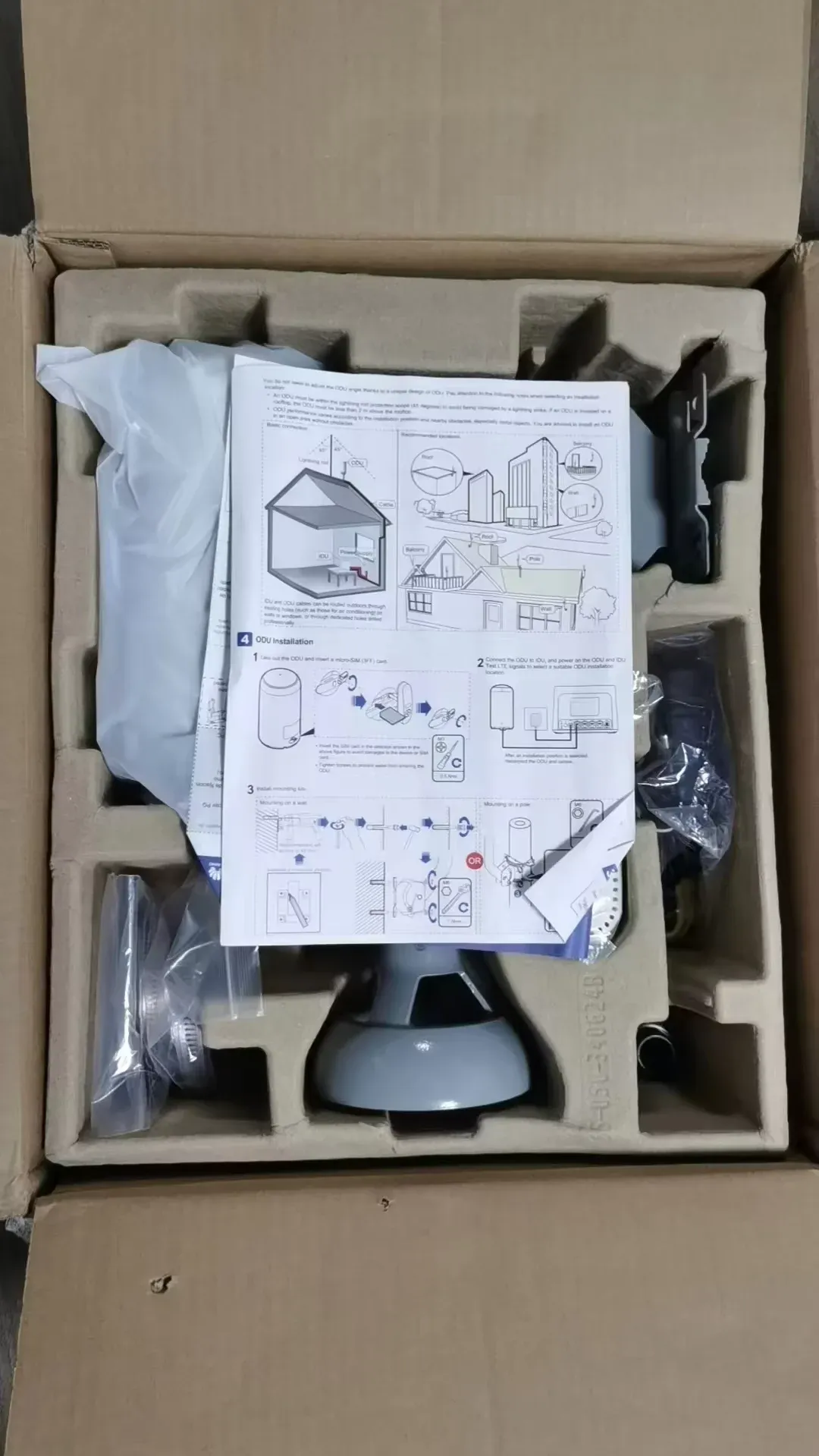 HUA-WEI 4G Outdoor CPE B2368-57 Cat12 600Mbps Dual Band Sim Card Router with Good Price
