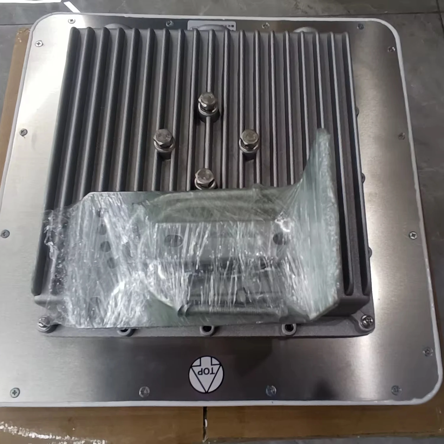 High Gain 16bdi Directional Dual-polarization All-in-one Antenna-boxintelecom