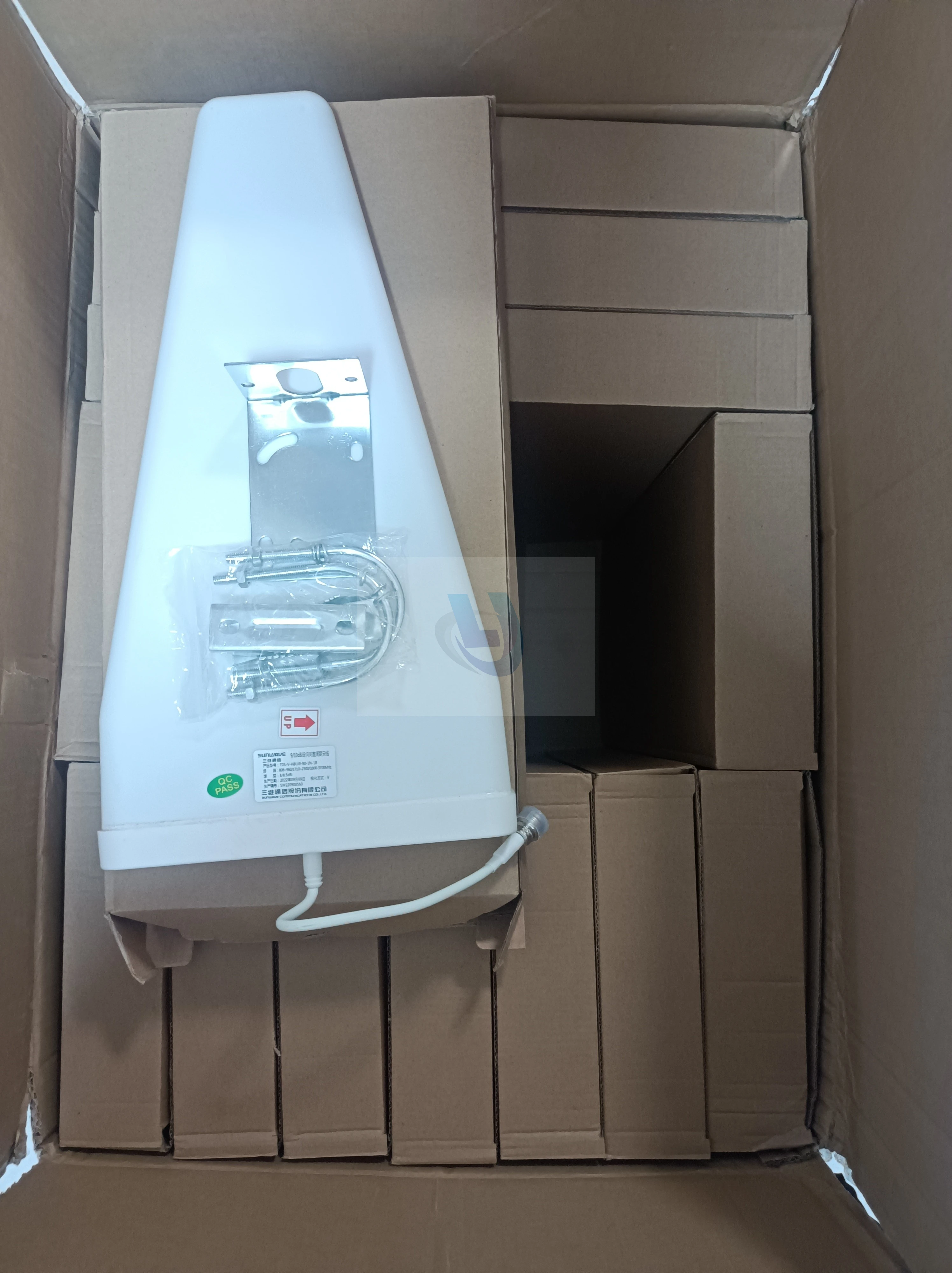 High-gain log-periodic antenna 10dBi outdoor directional LPDA antenna is used for signal enhancer 2G 3G 4G WiFi antenna-boxintelecom