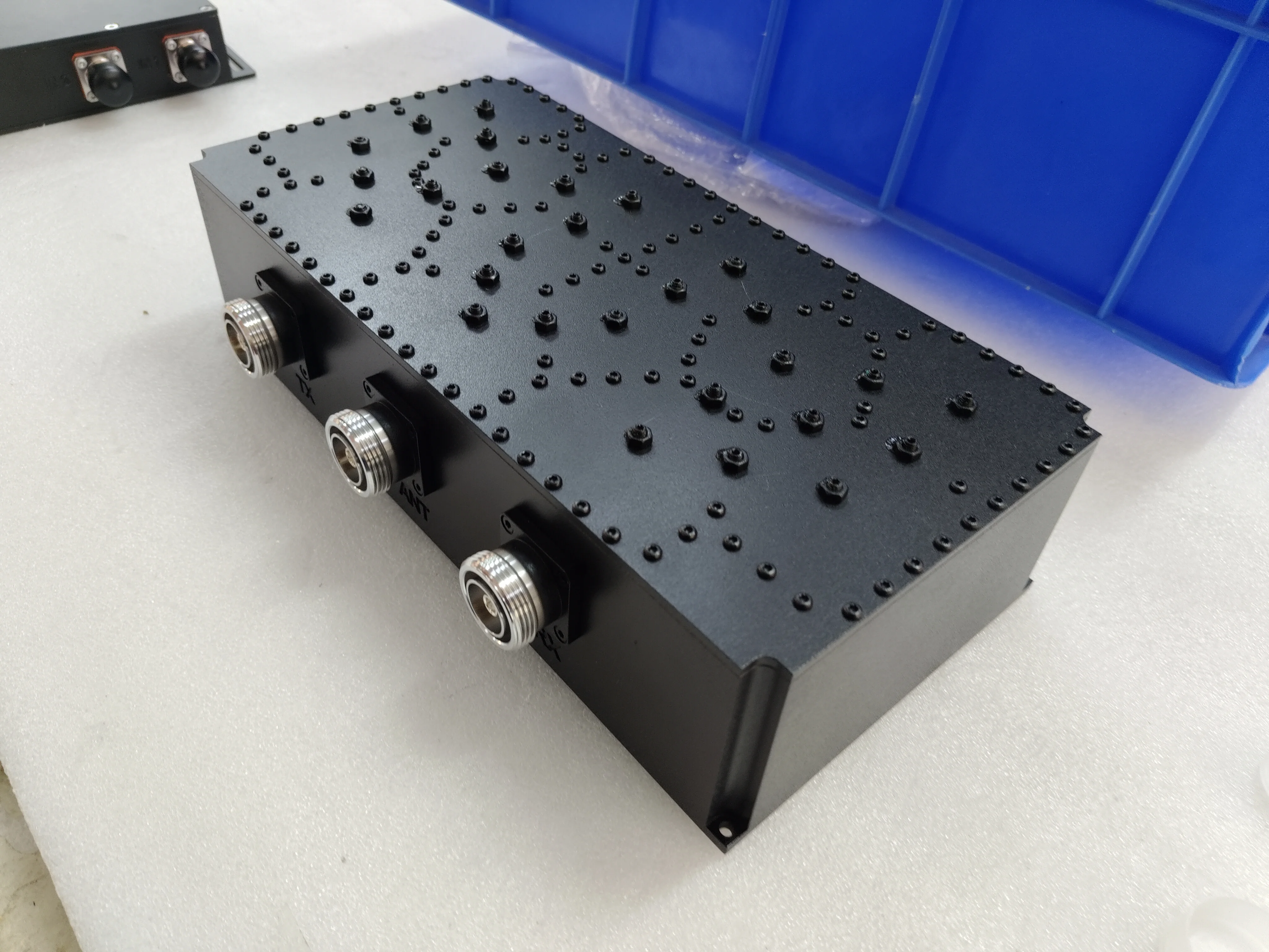 High Quality 200W 380-396.5MHz VHF RF Cavity Duplexer with DIN-F Connector