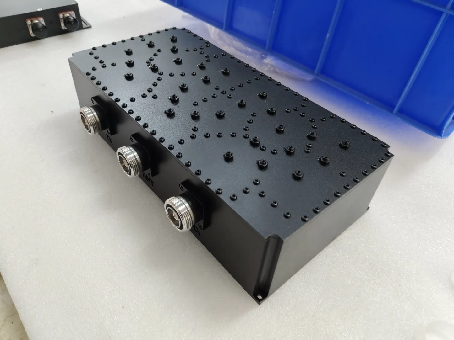 High Quality 200W 380-396.5MHz VHF RF Cavity Duplexer with DIN-F Connector