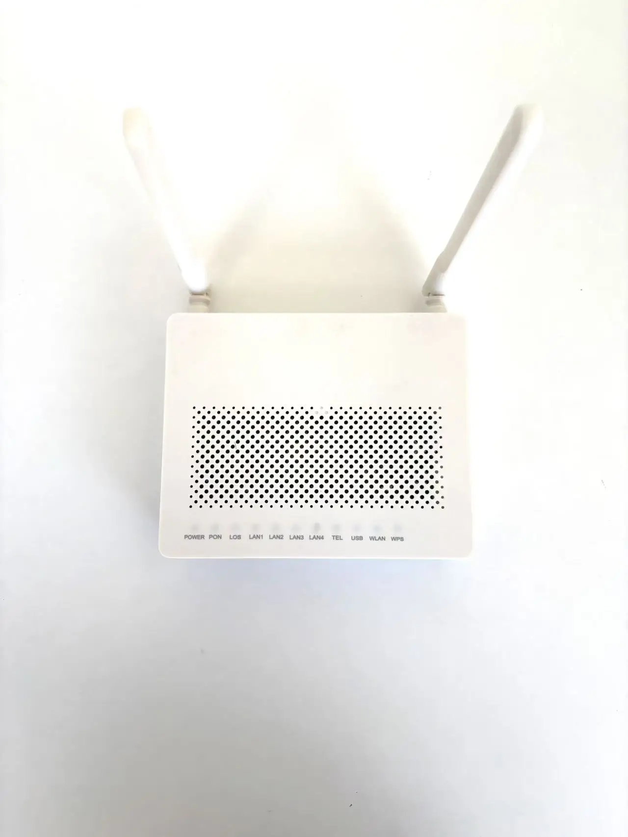 HG8546M Hot Sale GPON ONT FTTH Fiber Optic Equipment Telecom RJ11 POE 1GE+1GPON/EPON Port SC OLT 0