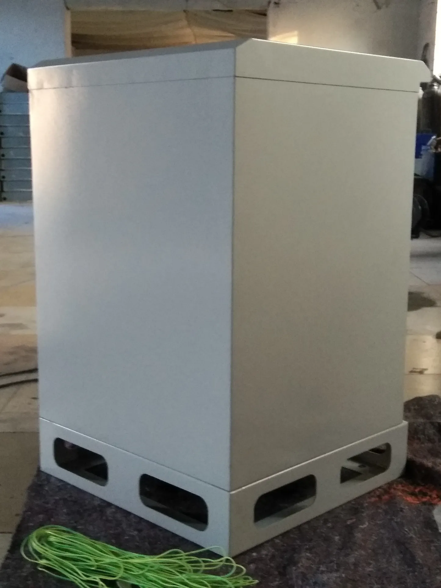 High Quality Galvanized Steel Outdoor Telecom Cabinets Applied to Outdoor Telecom Base Stations Having Level of Protection-boxintelecom