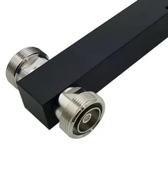 Low PIM Square 200W 698-4000MHz 2 Way Cavity RF Power Splitter with DIN for Mobile