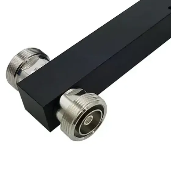 Low PIM Square 200W 698-4000MHz 2 Way Cavity RF Power Splitter with DIN for Mobile