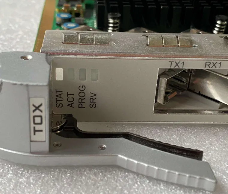 The brand-new TOX 8-way 10G branch business processing board OSN8800