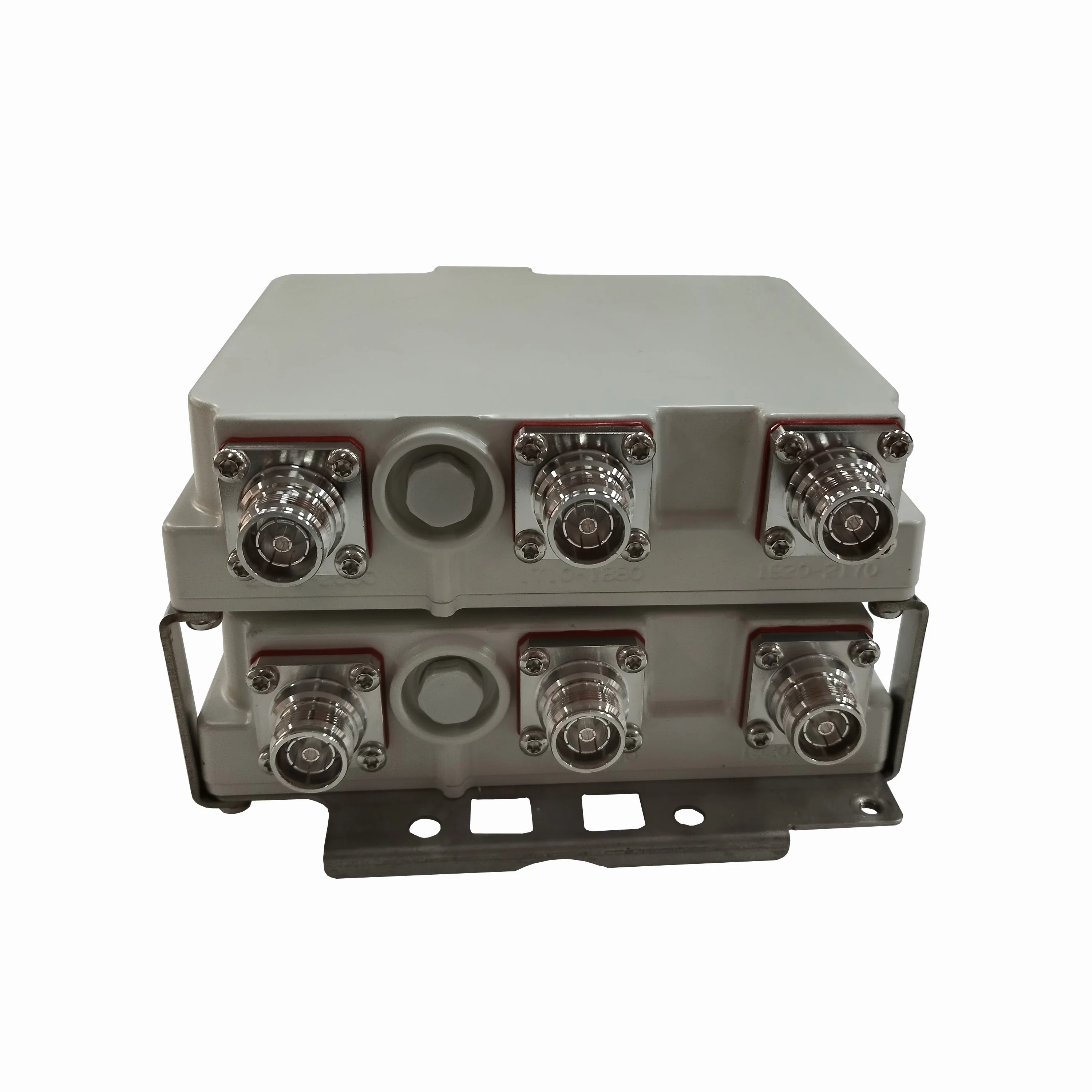 1710-1880 MHz /1920-2170MHz/ 2300-2690MHz Low PIM RF Triplexer Combiner