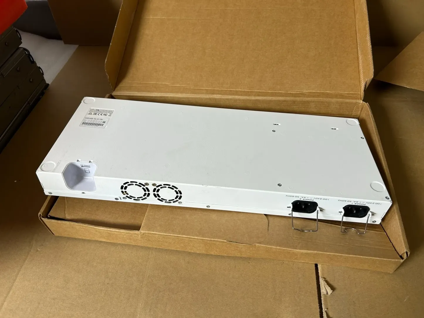 Mikrotik CCR1009-7G-1C-1S+ 7x Gigabit Ethernet router CCR1009-7G-1C-1S-plus-boxintelecom