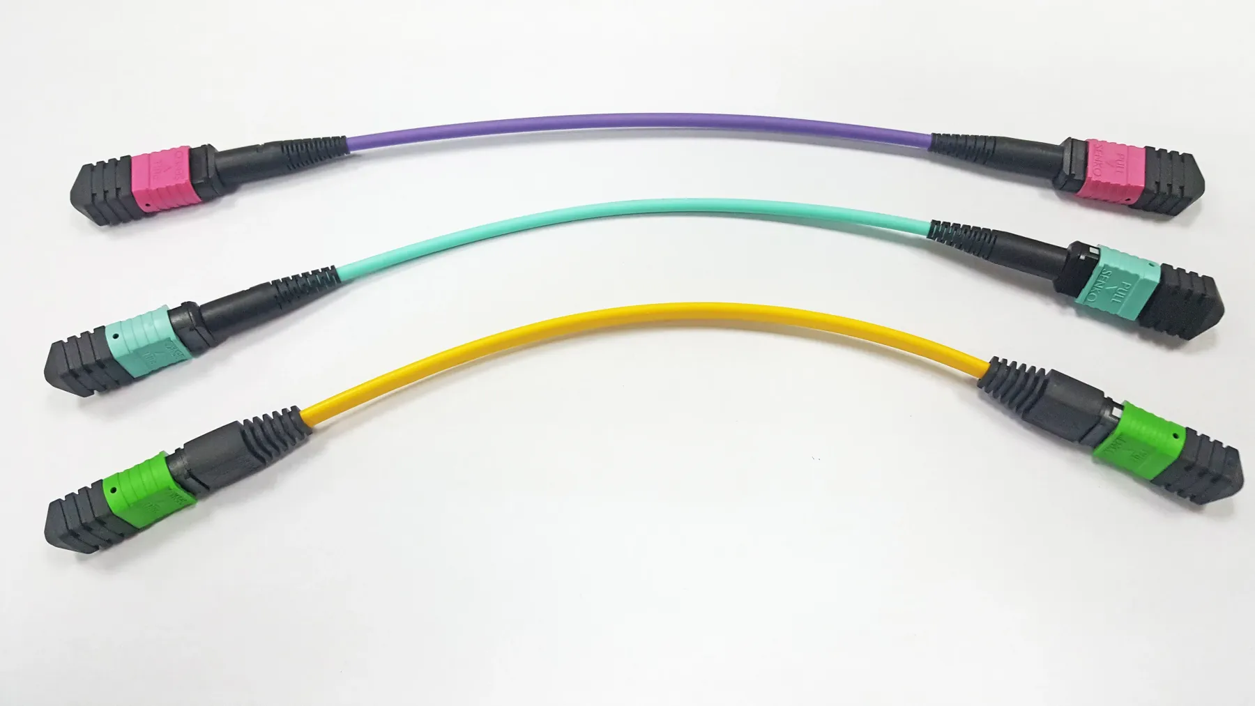 Mpo-Mpo Female Connectors 12 Fiber Multi-Mode OM3 Optical Fiber Patch Cord with 30m Factor