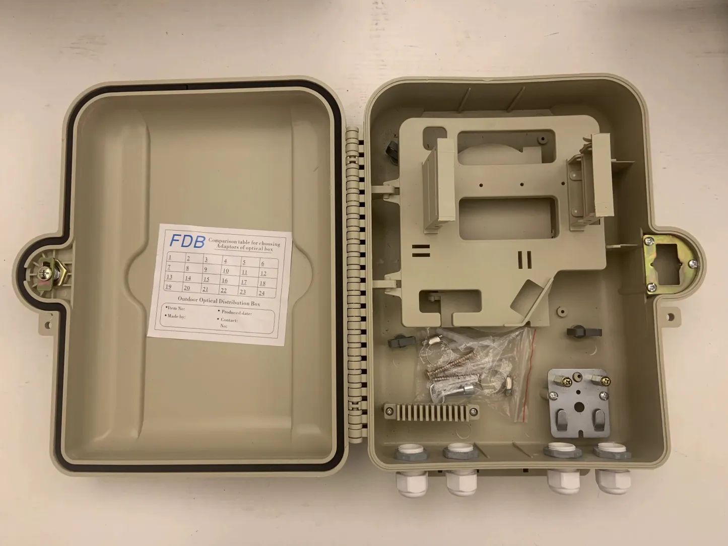 1x16 Core Fiber Optic Distribution Box SMC Splitter Distribution Box FTTH Outdoor Wall-Mounted 16-Port Fiber Distribution Box-boxintelecom