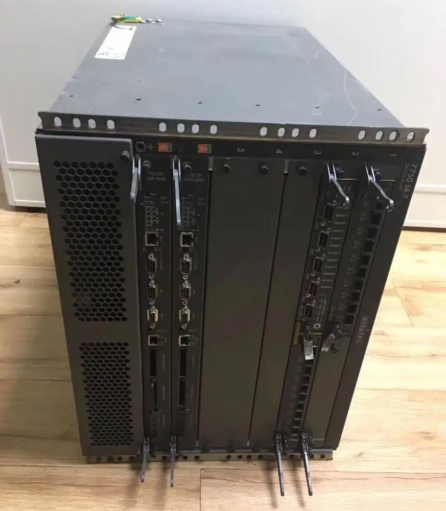 7750SR 7750SR-7S 13RU System capacity 57.6 Tb/s-boxintelecom