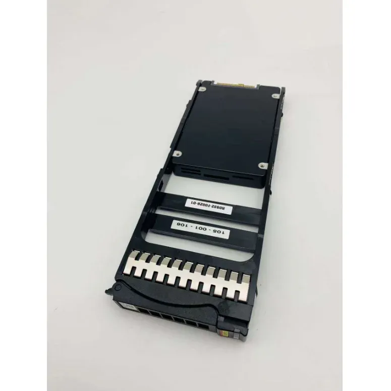 118033280 NVMe PowerMAX 3.84TB 2000/8000 Vt 005052696 MZWLL3T8HAJQ-00AC3 PM1723Bb