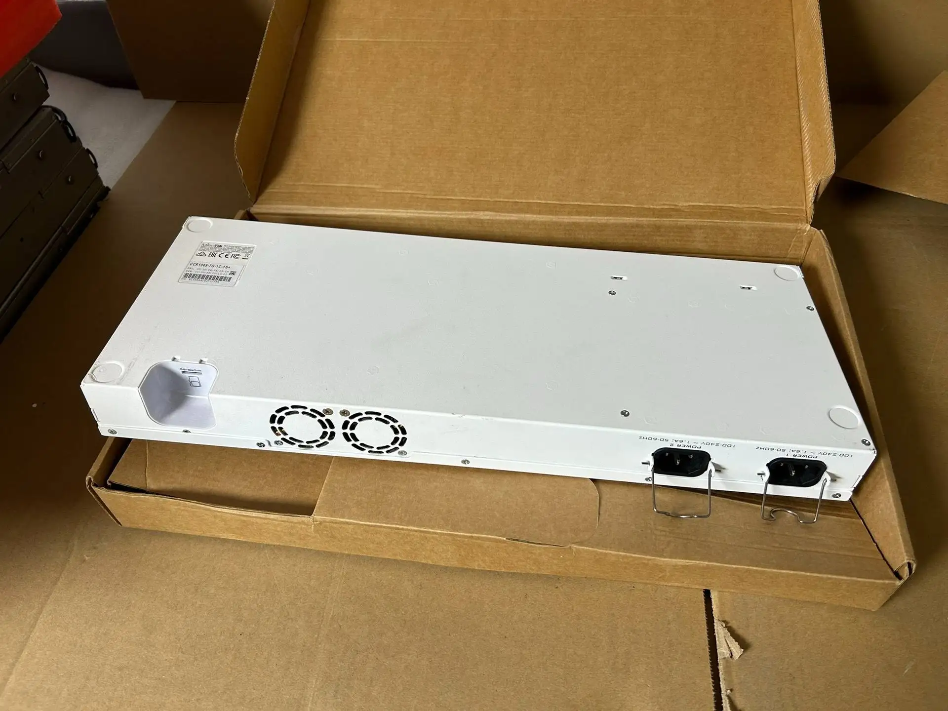 MikroTik CCR1009-7G-1C-1S+PC Cloud Core Router  CCR1009-7G-1C-1S+PC-boxintelecom