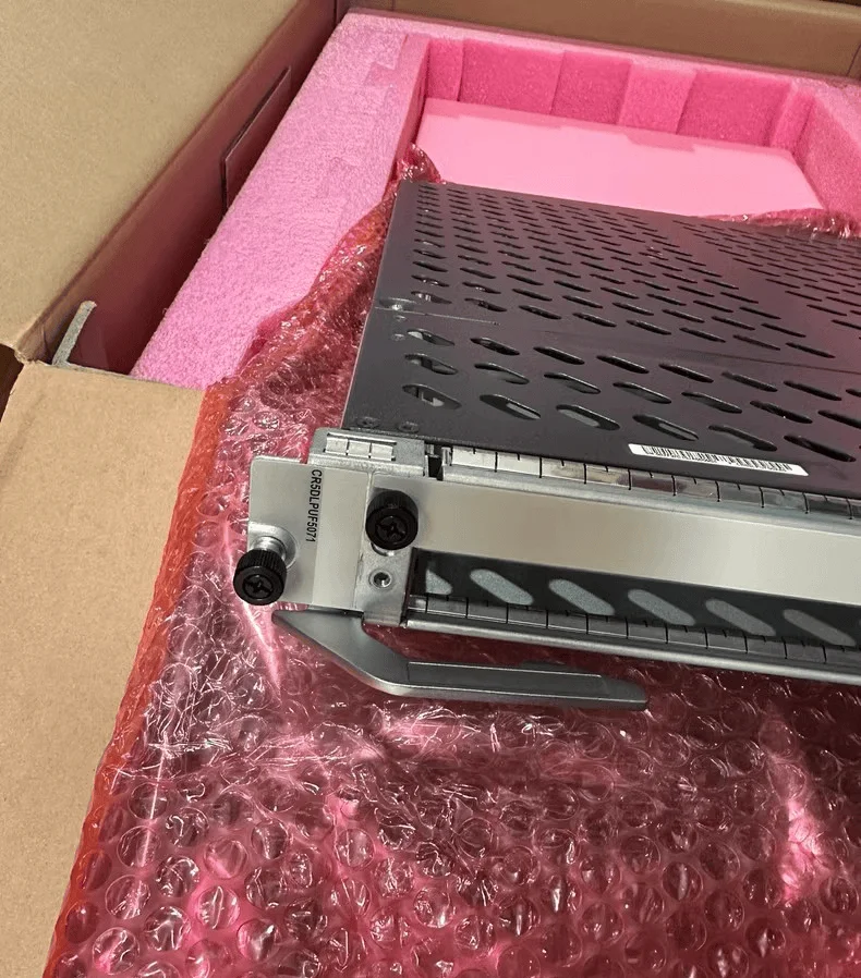 CR5DLPUF5070 Ne40e 50gbit/S Networking Device with Wide Flexible Card Line Processing Unit LPUF-50 Four Sub-Slots-boxintelecom