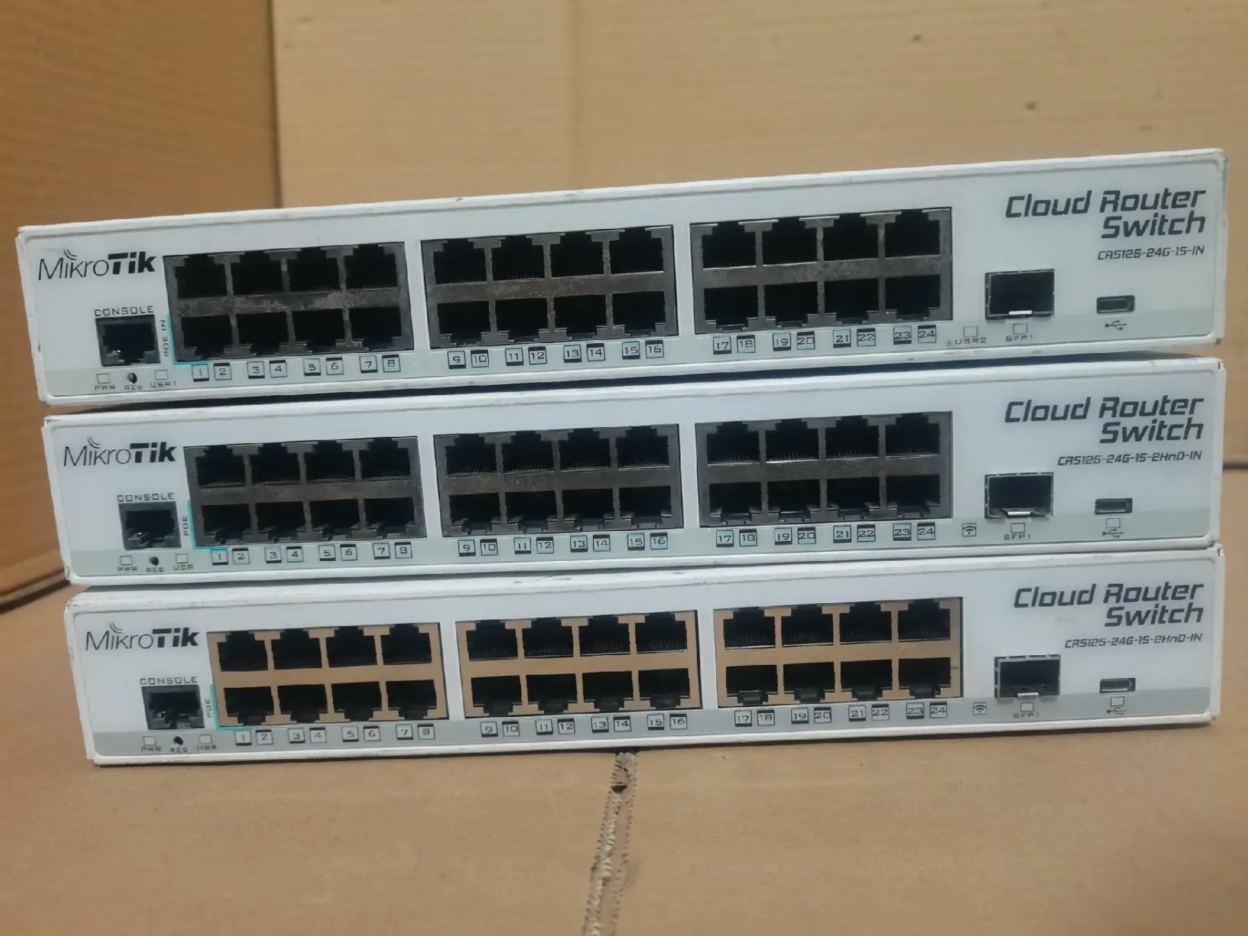 MikroTik CRS125-24G-1S-2HnD-IN wear built in 2.4GHz wireless access point and It has 24 Gigabit ports one SFP cage of switch-boxintelecom