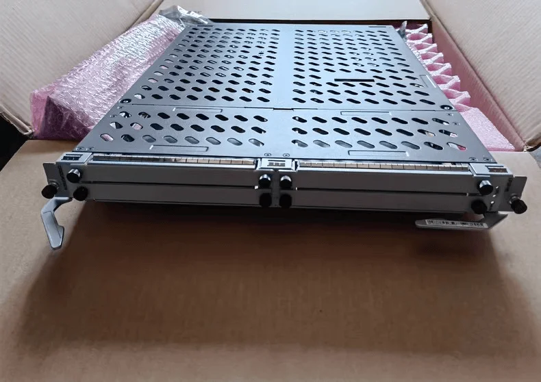 CR5DLPUF5070 Ne40e 50gbit/S Networking Device with Wide Flexible Card Line Processing Unit LPUF-50 Four Sub-Slots-boxintelecom