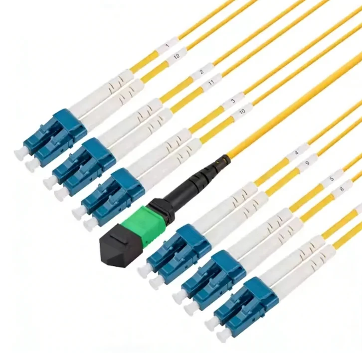 High Quality MTP-MPO to LC Single Mode Fiber Jumper OS2 9/125μm LSZH Low Loss for Data Cen