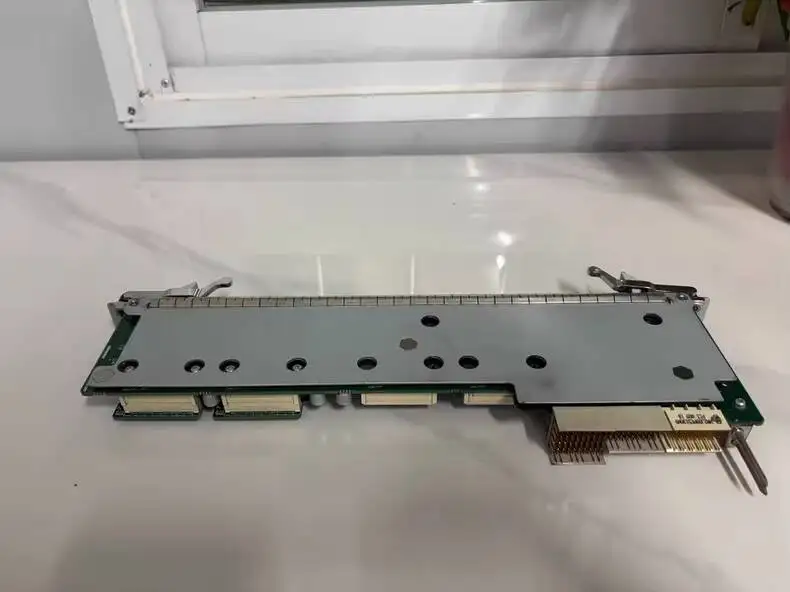 HW Core Center Network 03051746 USI1 SG2-USI0 Universal Service Interface T8280 OSTA2.0 AT